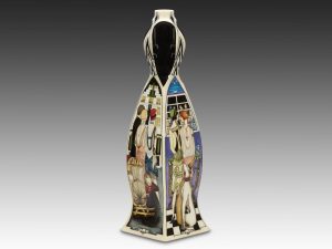 Moorcroft Pottery Manhattan Charleston 262/18-0